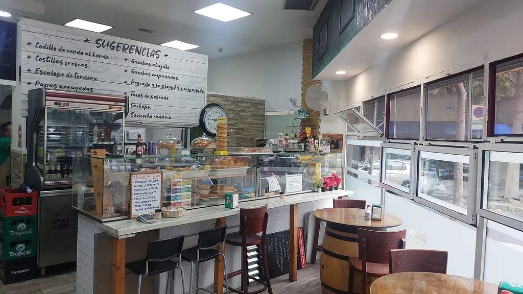 Bar, cafetería en venta en Avenida José Mesa y López, 74