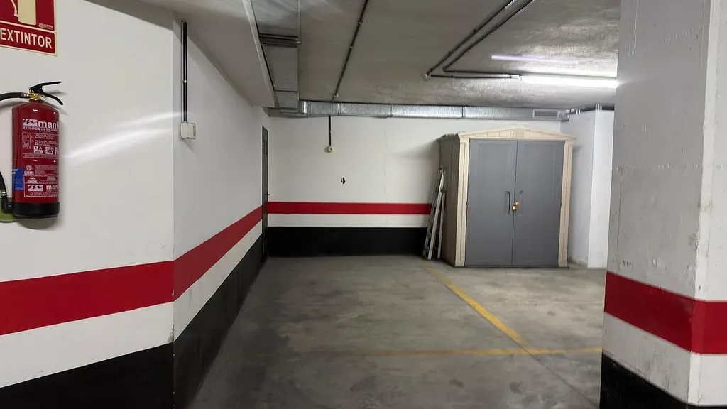 Piso en venta en Avenida Primero de Mayo, 59