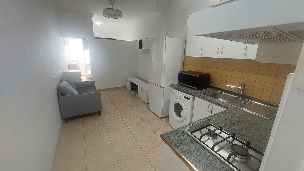 Alquiler de estudio en Calle José Franchy Roca, 35
