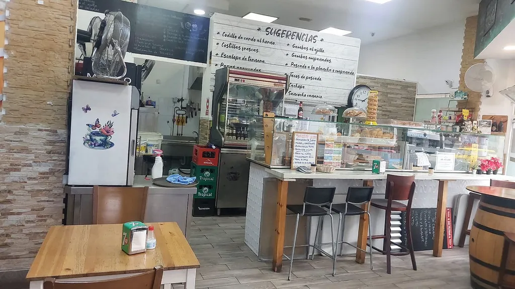 Bar, cafetería en venta en Avenida José Mesa y López, 74