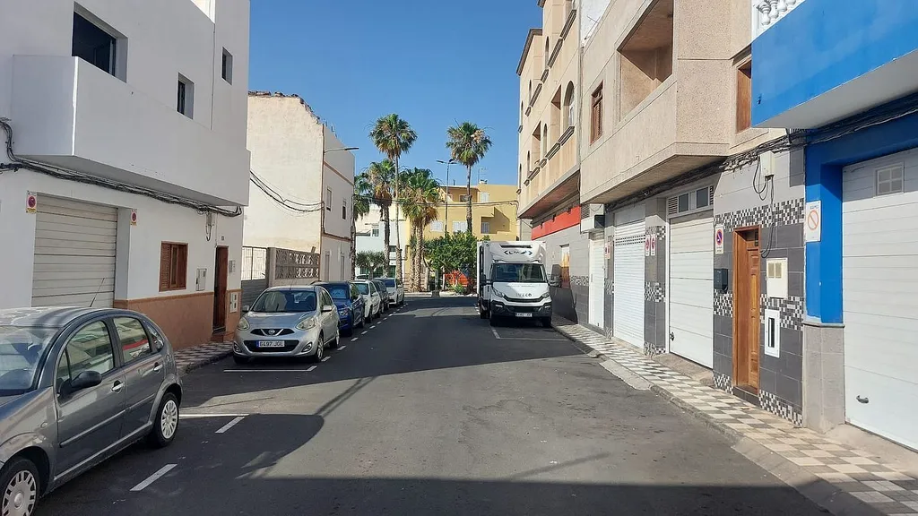 Terreno en venta en Calle Tauro, 67
